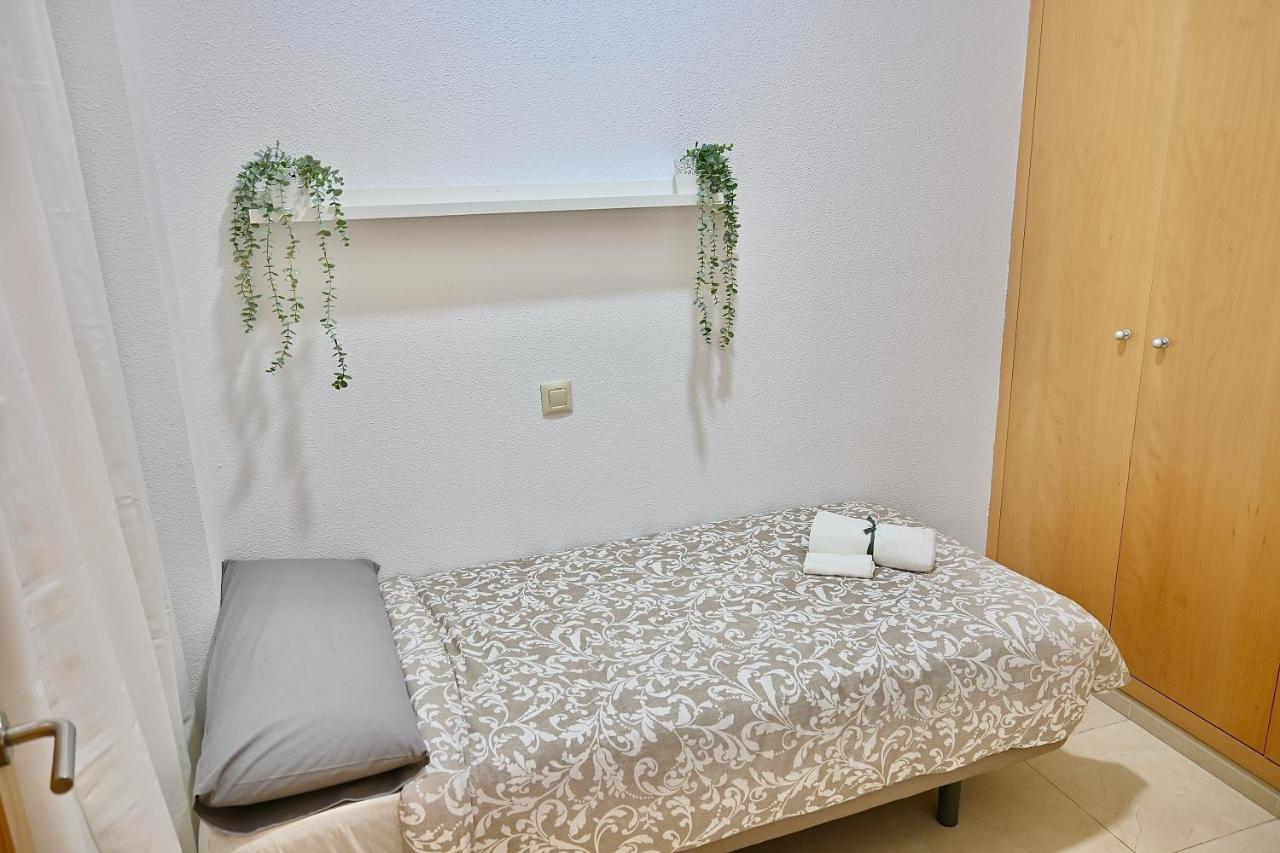 For You Rentals Centrico Apartamento Temporal En La Calle Infanta Inf1A Madrid Kültér fotó