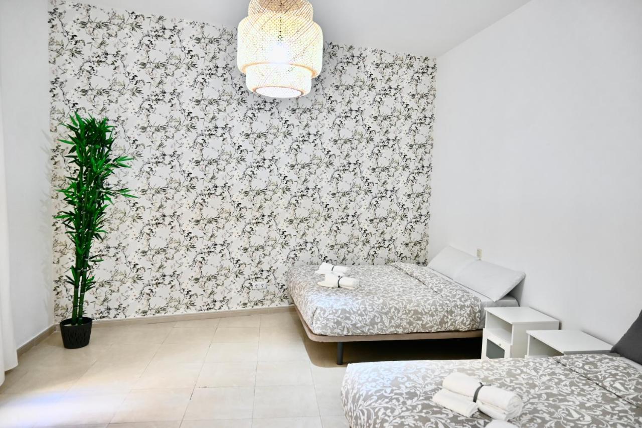 For You Rentals Centrico Apartamento Temporal En La Calle Infanta Inf1A Madrid Kültér fotó